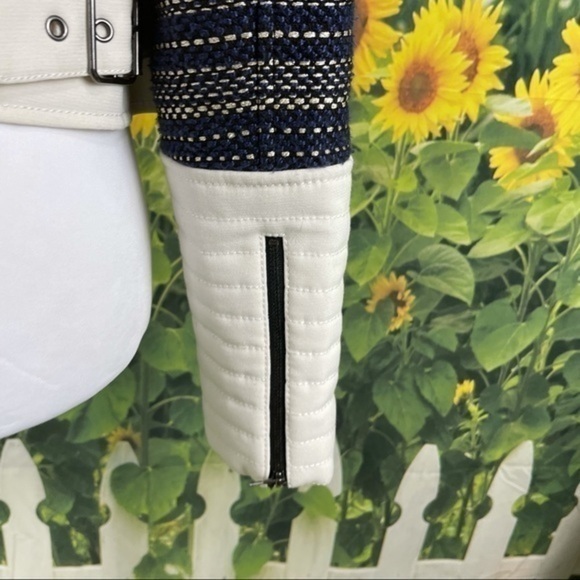 BCBG Navy Gold Cropped Moto Jacket Small - Picture 13 of 14